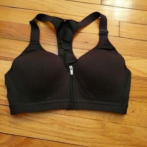 Black VS Sports Bra